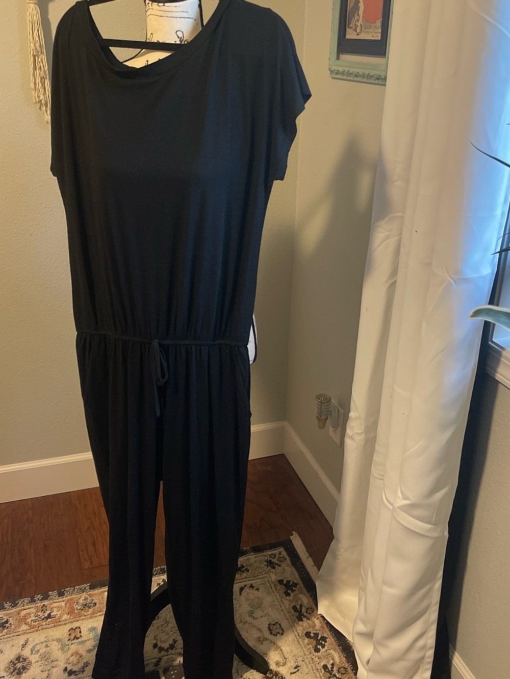 Casual Black Straight-Leg Jumpsuit with Drawstring Waist